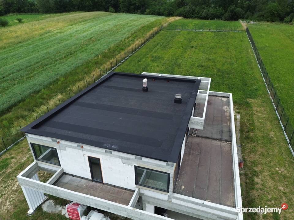Hydroizolacja dachów płaskich balkonów tarasów Pilzno