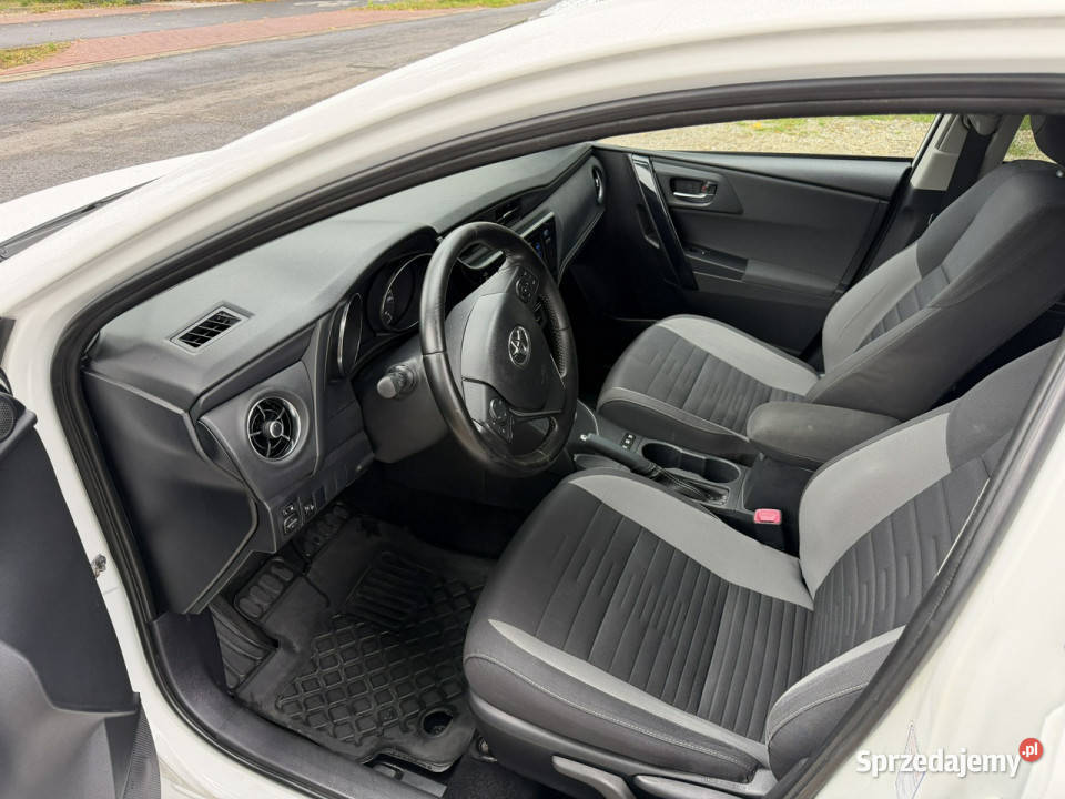 Toyota Auris 18 HSD 136 Serwisowany Kamera Ładny elektrochrom. lusterko wst. Otwock Mały