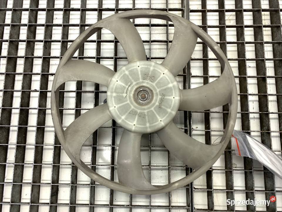 WENTYLATOR CHŁODNICY LEXUS CT 18 99 1636337020