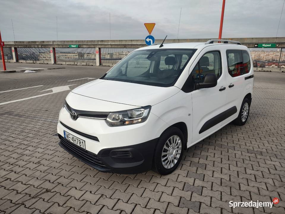 Toyota Proace City Verso 15 d4d2021r navi światła do jazdy dziennej Kielce