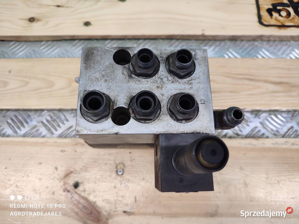 Blok hydrauliczny 158F0446 38 01 SAUER DANFOSS Wilkowo