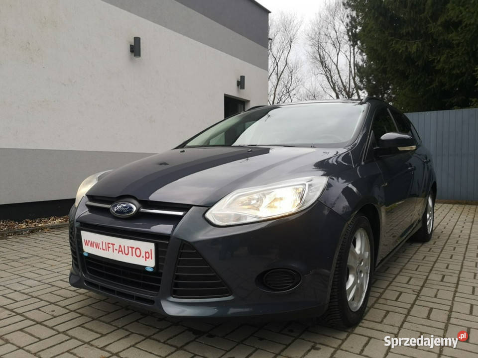 Ford Focus 10 12V 125 Klimatronik Halogeny Strzegom