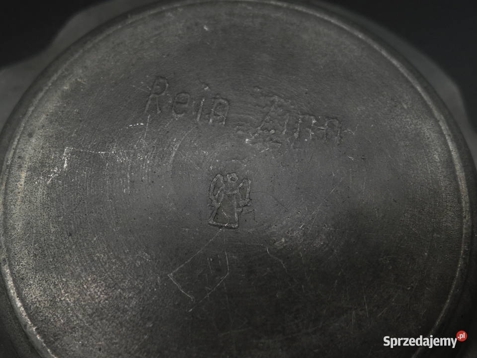 Popielniczka z cyny zdobiona Raszków