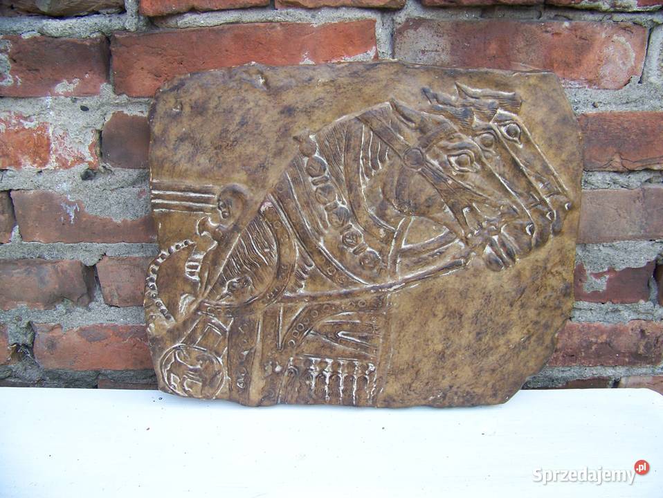 konie płaskorzeźba Dargikowo sprzedam