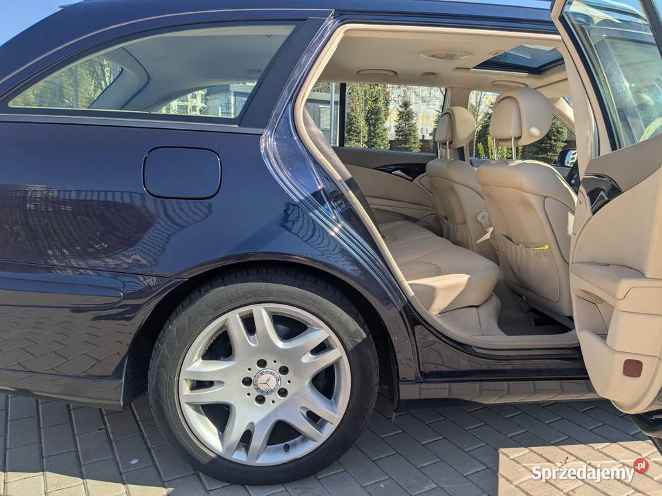 MERCEDESBENZ W211 E280 30 CDI 7G tronic 2987cm3 Warszawa