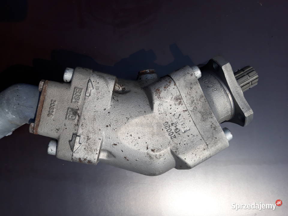 Pompa hydrauliczna z przystawką firmy ZF Części samochodowe opolskie
