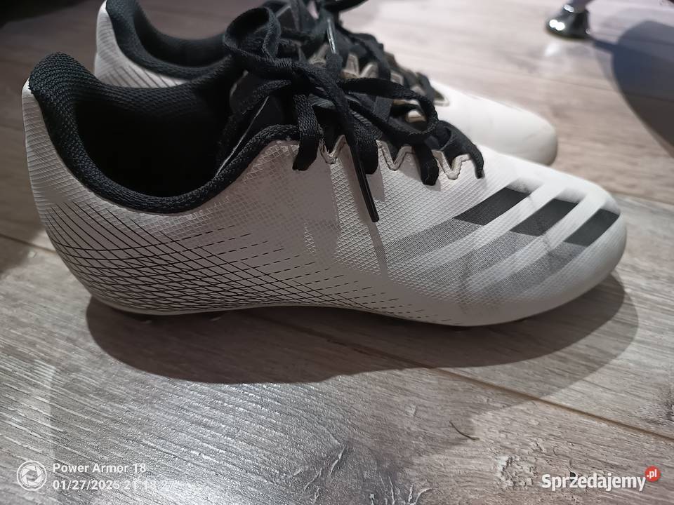 Korki Adidas rozmiar 35 Dla Dziecka Kroczyce sprzedam