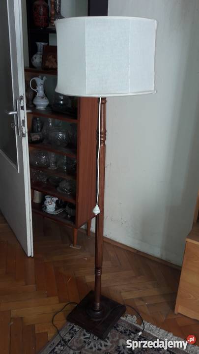 Drewniana lampa podłogowa stojąca Oświetlenie mazowieckie