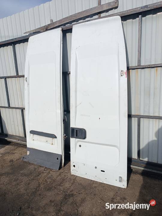 DRZWI PRAWE LEWE TYŁ TYLNE IVECO DAILY 0614r 2X Włoszczowa
