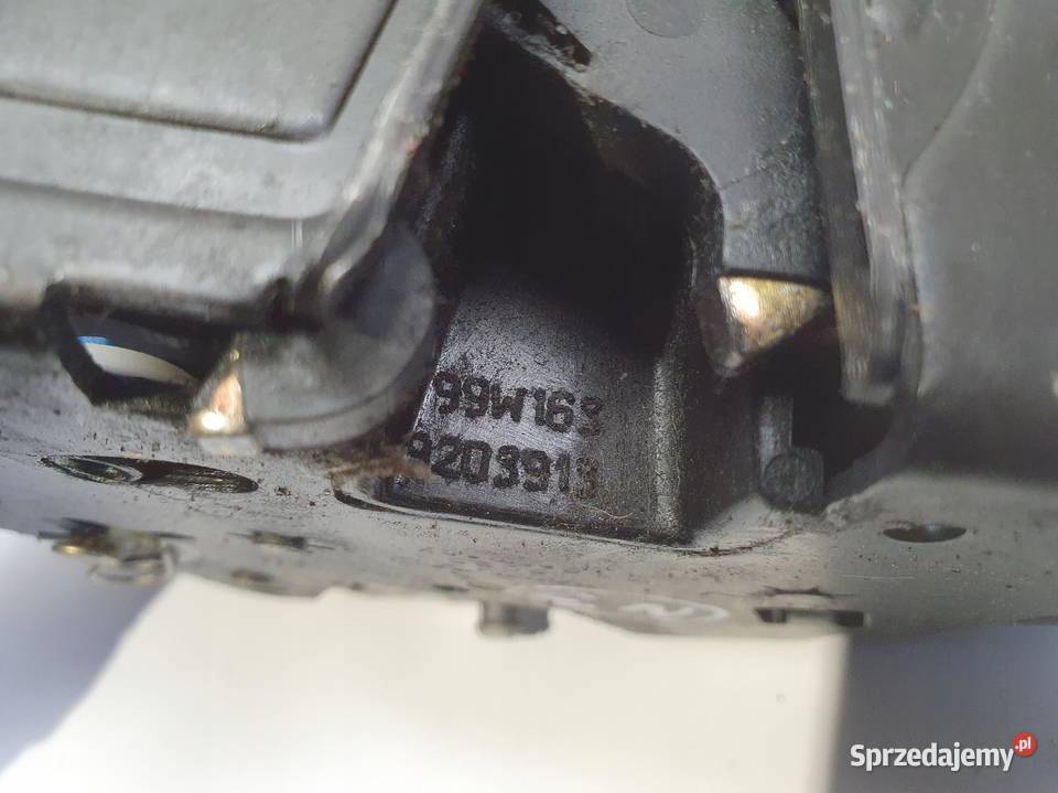 Volvo XC70 I V70 I ZAMEK DRZWI lewy tył KIEROWCY lubelskie Chełm