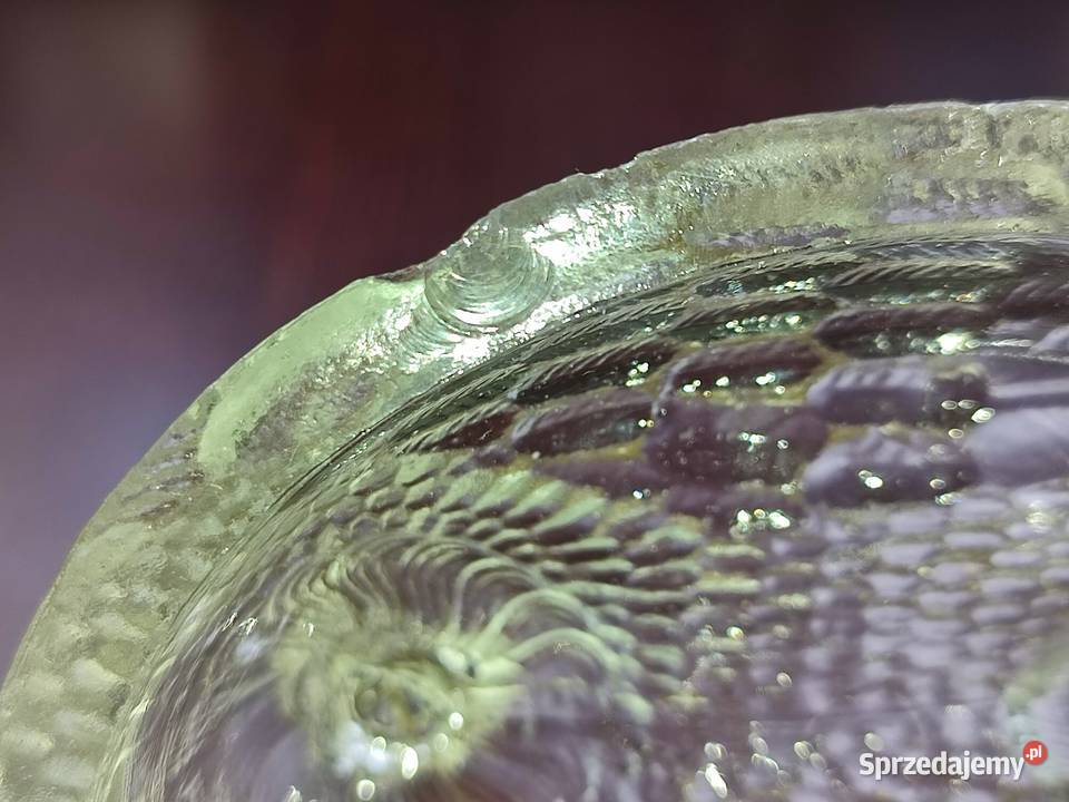 PRL szklana kura góra Porcelana i szkło mazowieckie