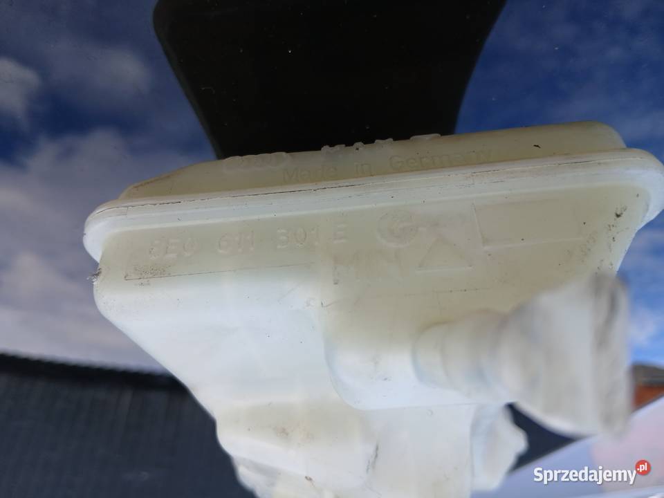 Zbiorniczek płynu hamulcowego A4 B6 B7 A6 C6 śląskie