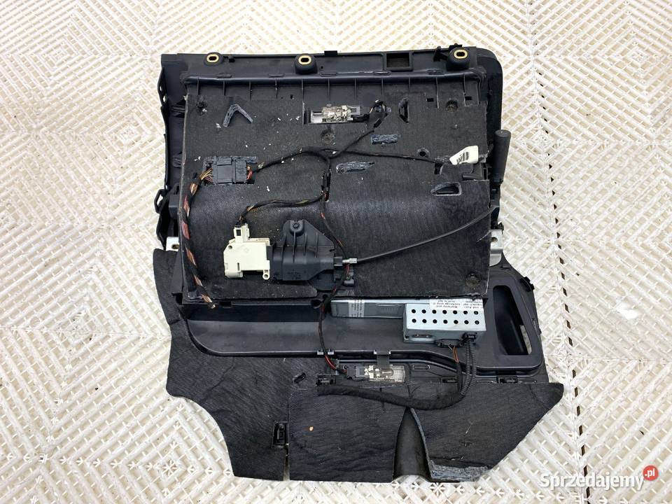 SCHOWEK PASAŻERA AUDI A6 C6 Hatchback 0411 Części samochodowe