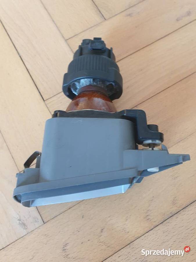 HALOGEN LAMPA PRZECIWMGŁOWA VW GOLF III 91 prawy Lampy przeciwmgielne Gdańsk