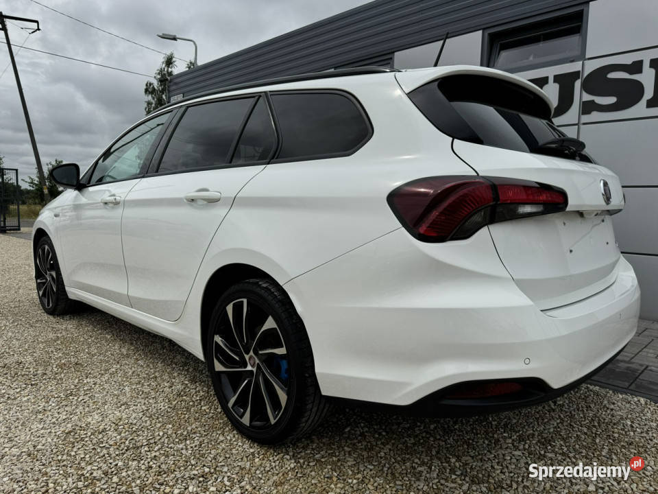 Fiat Tipo 14 Turbo SDesign II 2016 gniazdo USB Chełm Śląski