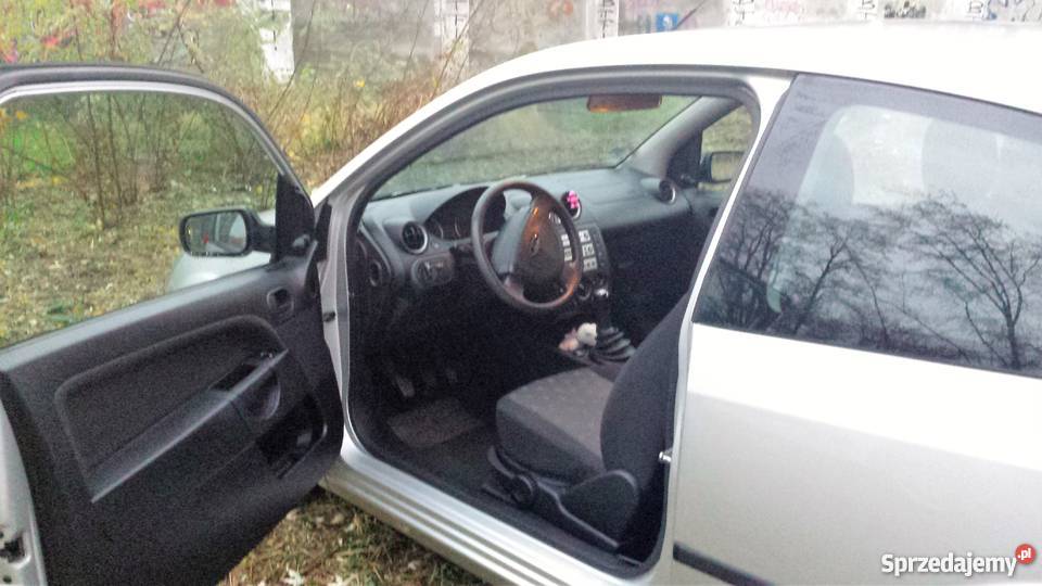 Ford Fiesta 2004 Kraków 130 zadbany 1300 oszczęd bezwypadkowy małopolskie Kraków