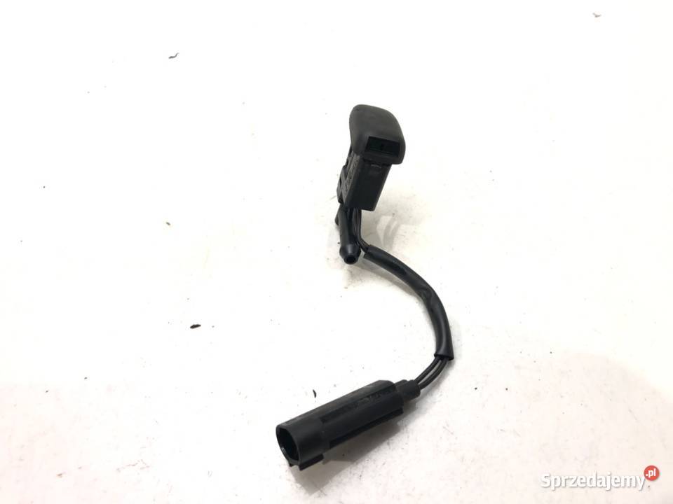 SPRYSKIWACZE MASKI PRAWY BMW E83 0311 7110851 Dysze spryskiwaczy podkarpackie