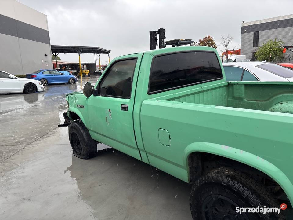 Dodge Dakota 1990 Pickup 4x4 Rok produkcji 1990 Żółkiewka-Osada