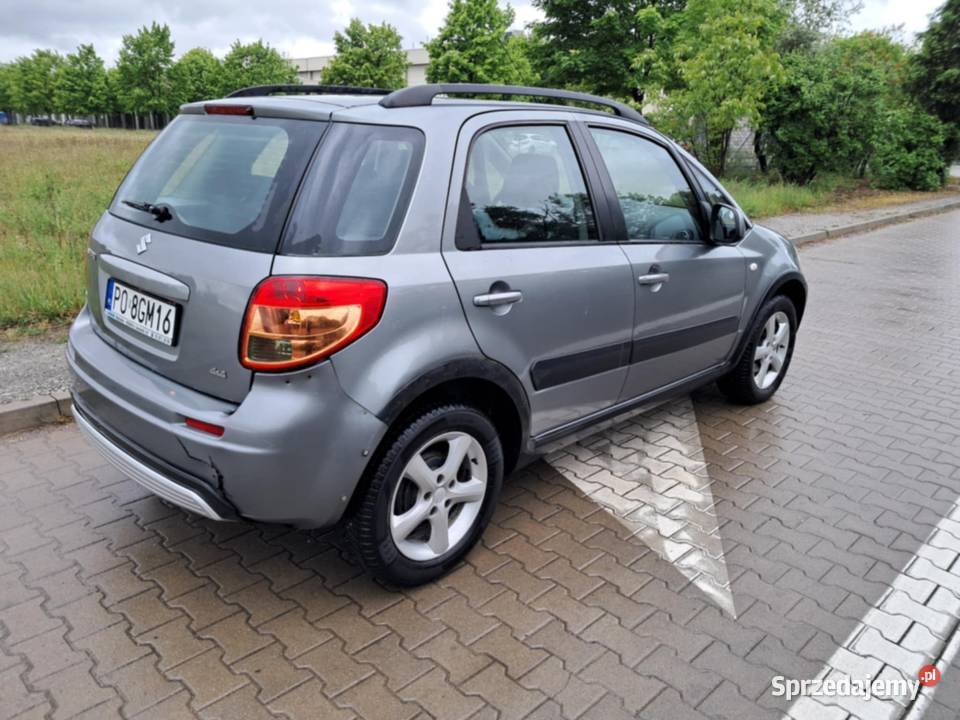 Suzuki SX4 13 z gazem 44 napęd sprawny klima Hatchback Chodzież