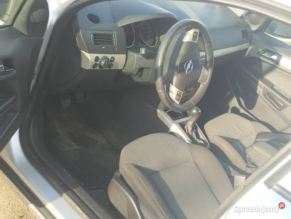 Opel Astra H 16 16v 2007r lift Rok produkcji 2007 Krośniewice
