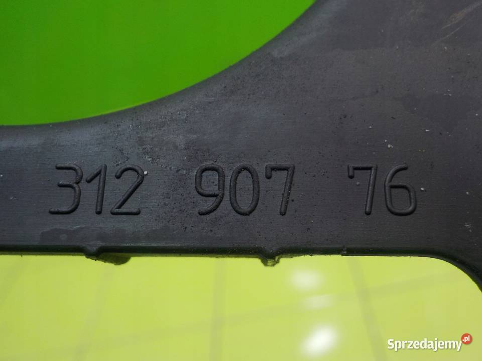 VOLVO S60 II V60 I 16 B AUT 12r kierownica Suków