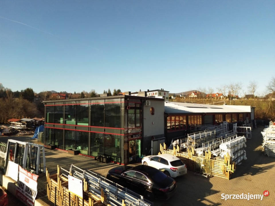 Nowoczesna hala produkcyjnomag z biurami 4 bramy