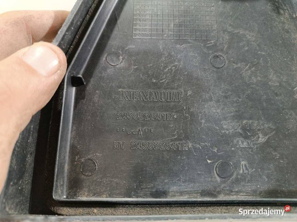 POKRYWA SKRZYNKI BEZPIECZNIKÓW DACIA LOGAN 15 osobowe