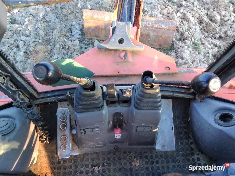 Koparko ładowarka KOMATSU Koparko ładowarki Nowosielce