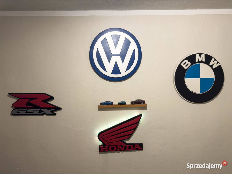 Prezent miłośnika motoryzacji zwierząt sportu