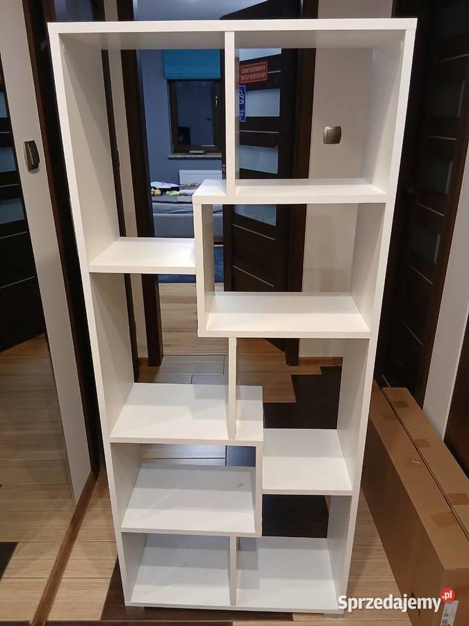 Sprzedam regał drewniany