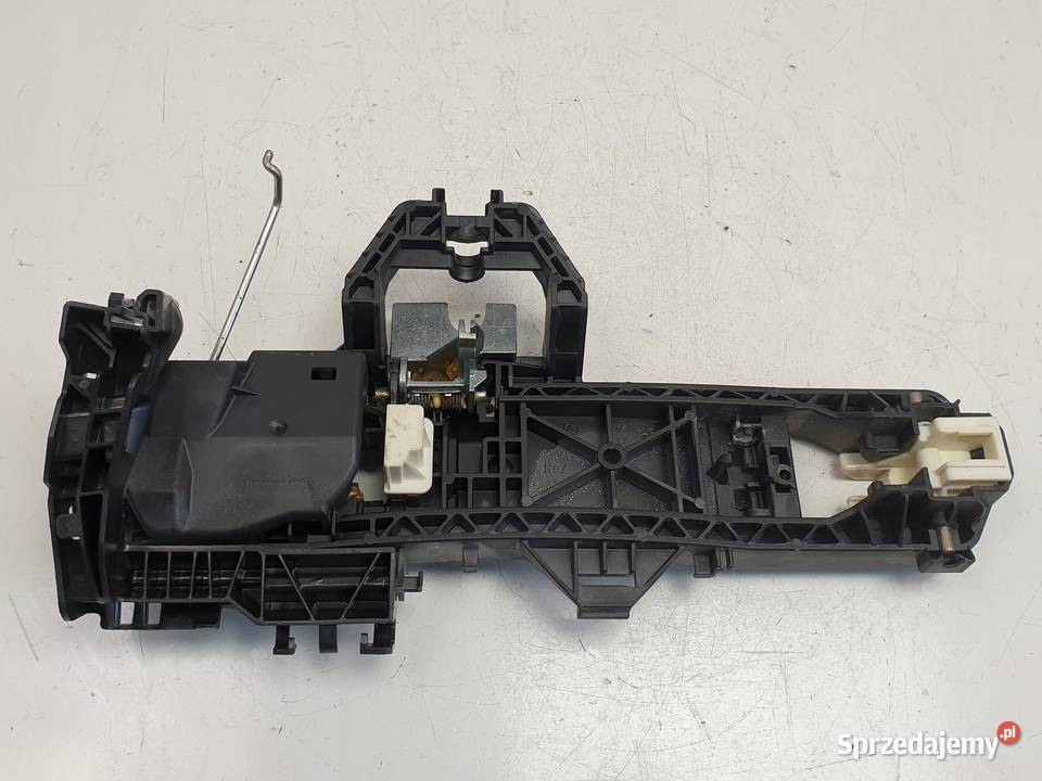 Mercedes C207 A207 W207 ZAMEK DRZWI PRAWY przód Karoseria Chełm