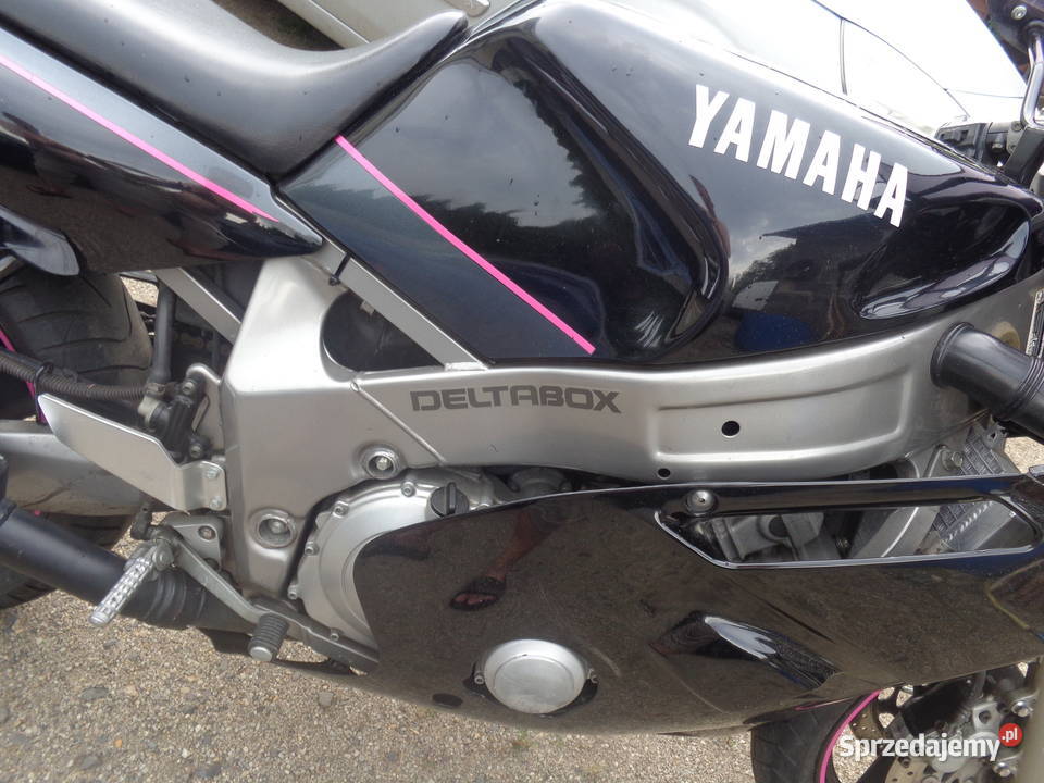 YAMAHA FZR600 Deltabox Lubań
