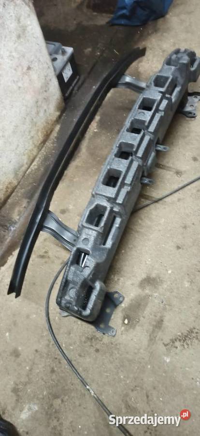 Pas przedni passat b6