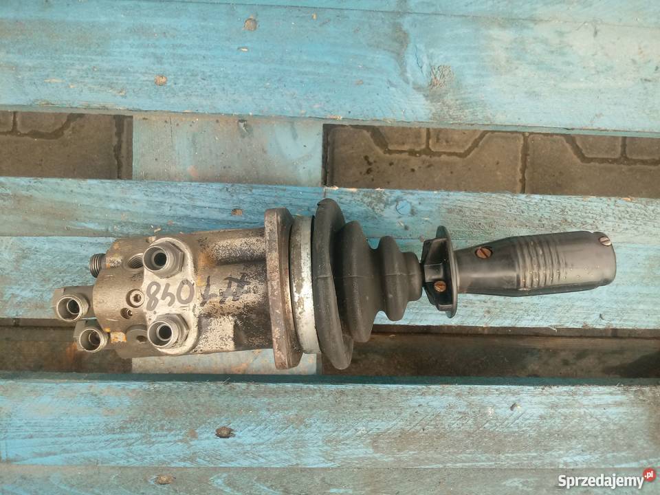 Joystick Liebherr 4 Wyjścia Kielce sprzedam