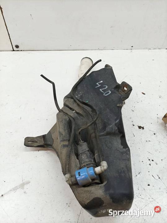 ZBIORNICZEK SPRYSKIWACZY 13260579 Opel Astra IV świętokrzyskie