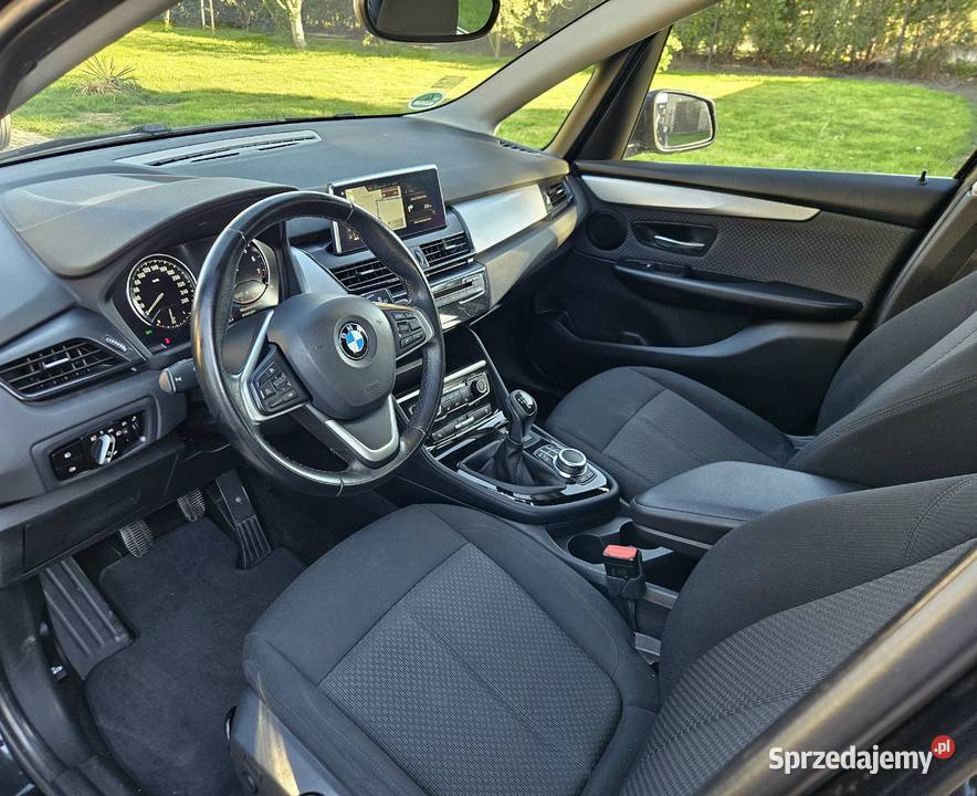 BMW 218i z 2019r Czarna 1 Właściciel Serwisowany 1499cm3