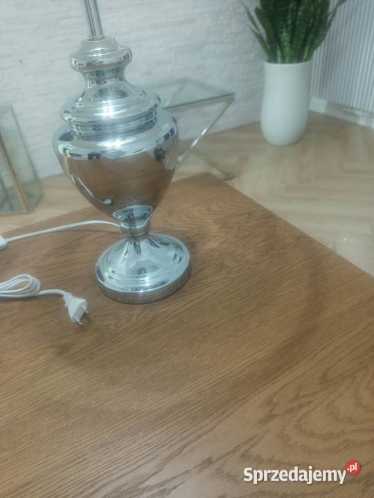 Lampa z kloszem Strzyżów