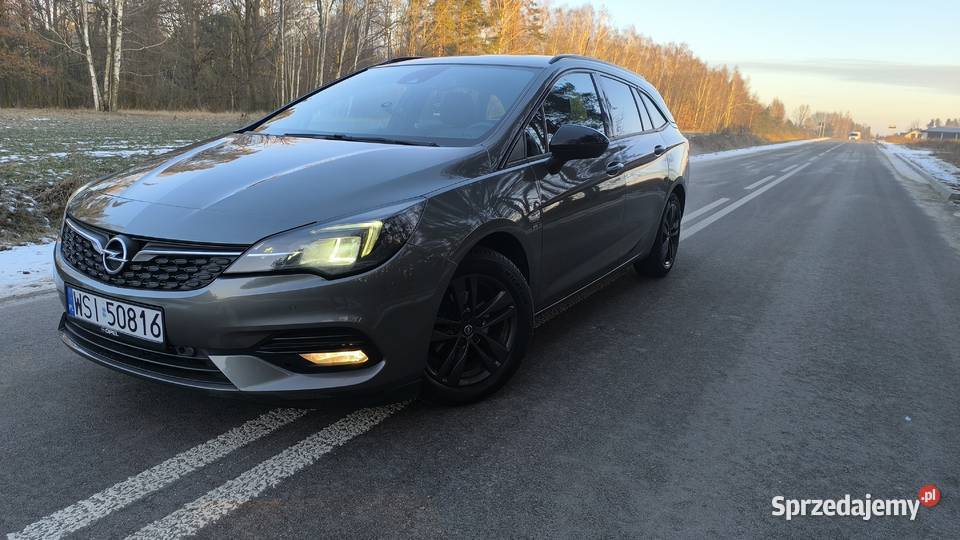 Opel Astra K 2020 rok