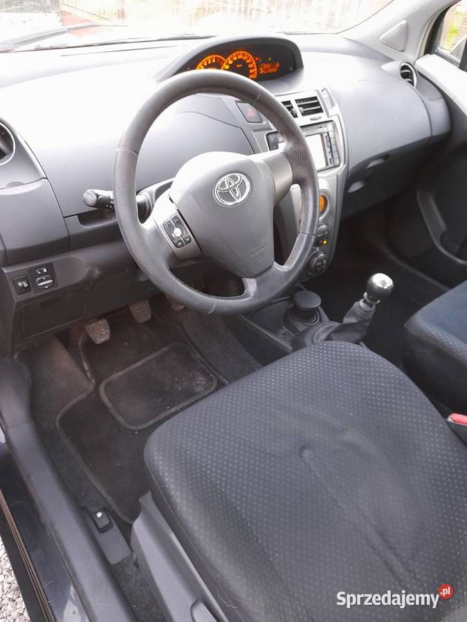 Sprzedam ładną Yaris benzyna 2010r 1330cm3 Mielec sprzedam