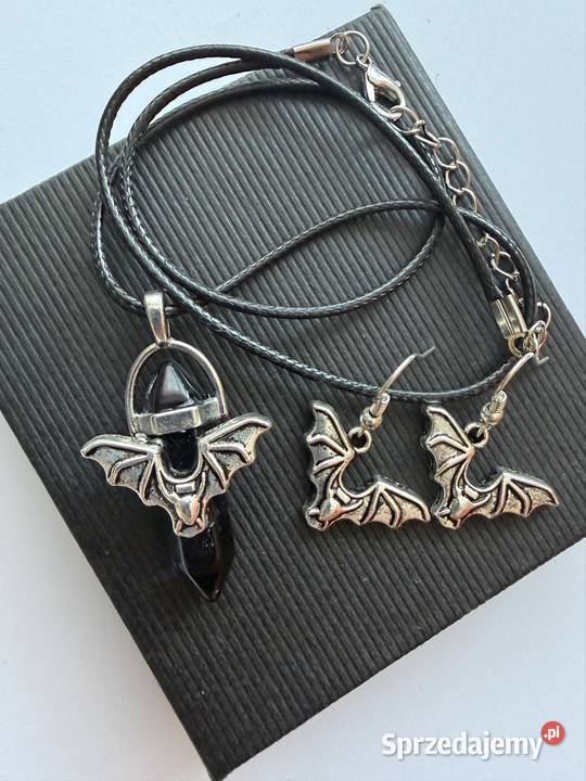 Zestaw biżuterii z metalu i szkła naszyjnik i Łomża