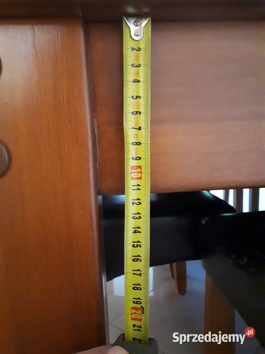 Duży drewniany stół do jadalni 180 x 180