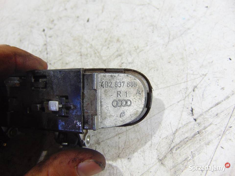 KLAMKA DRZWI PRAWY TYŁ AUDI A6 C5 4B2837886