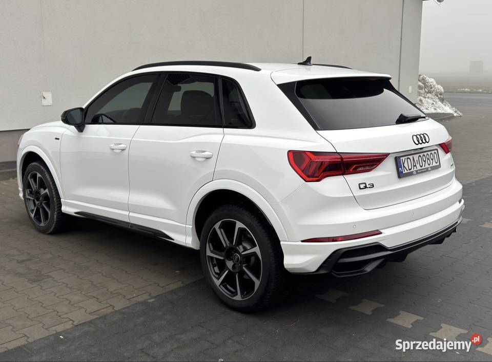Audi Q3 2022 20tfsi Quattro SLINE Black Optic małopolskie Dąbrowa Tarnowska sprzedam