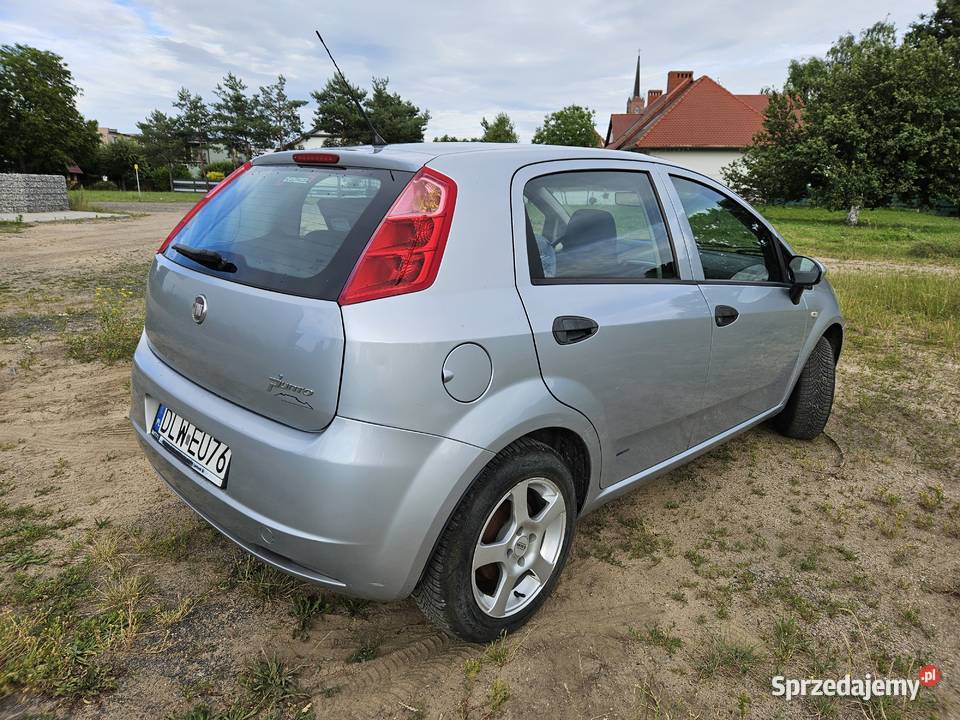 FIAT GRANDE PUNTO 14 BENZYNA 2008 9 300 dolnośląskie