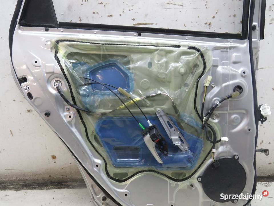 DRZWI LEWY TYŁ 1F7 PRIUS III