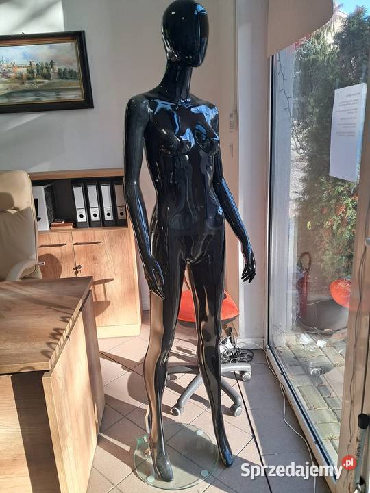 Manekin damski czarny połysk