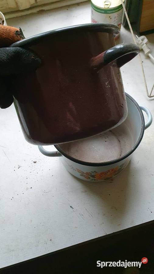 Garnki stare rondle emaliowane z sygnaturami PRL