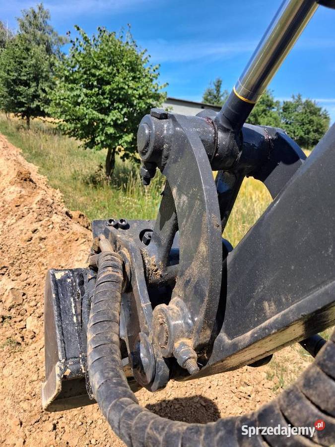 Minikoparka komatsu pc16r hs Rypin
