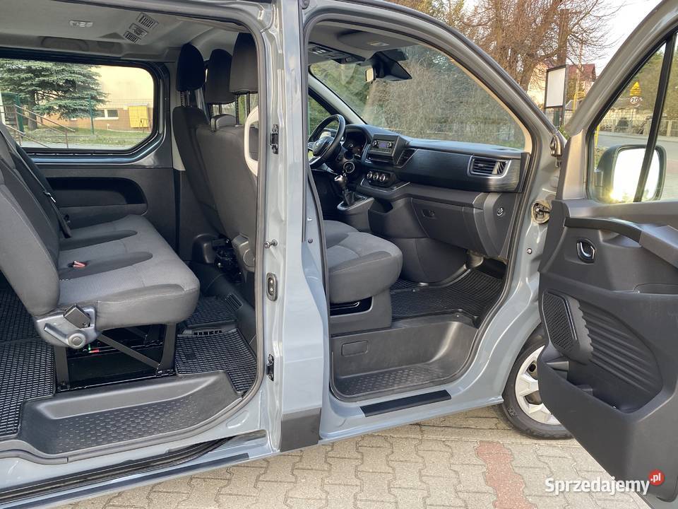 Renault Trafic 20 150 9 osobowy Salon Polska kupiony w polskim salonie Rodaki