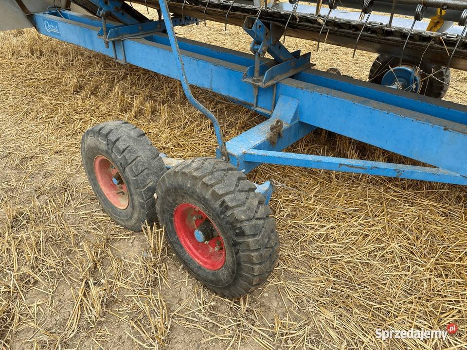Kombajn Holland TX66 Wózek do header'a Żabno